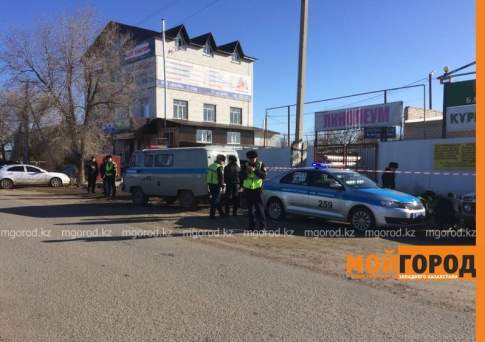 Район рынка в Уральске оцеплен из-за обнаружения тела мужчины в контейнере