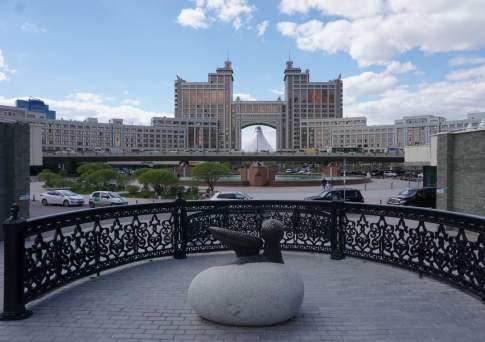 Главы государств собираются на саммит ШОС в Астане