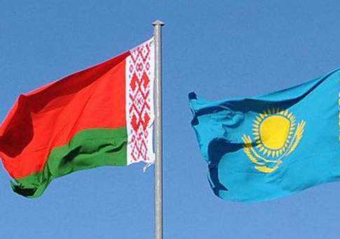 Казахстан и Беларусь будут укреплять сотрудничество в сфере промышленной кооперации и машиностроения