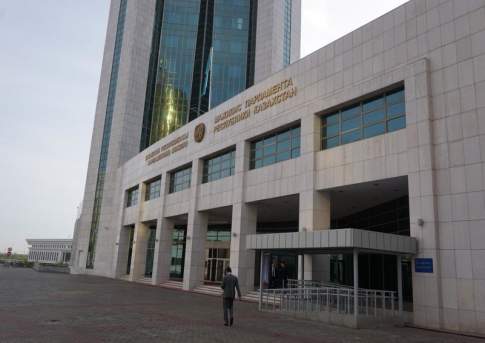 Мажилис одобрил поправки в Кодекс РК об административных правонарушениях