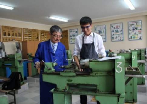 Профтехобразование остается непривлекательным для казахстанской молодежи, посетовал премьер