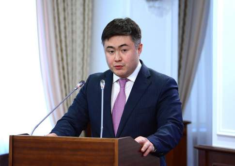  Три сценария развития экономики на случай роста курса доллара разработаны в Казахстане