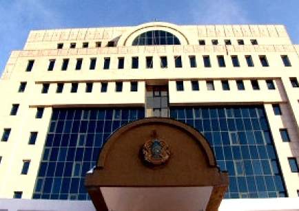 На 16 депутатских мандатов на предстоящих выборах в сенат РК зарегистрированы 52 кандидата