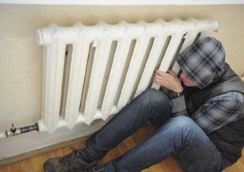 Почти сутки просидели без тепла жители 144 многоэтажек в Караганде