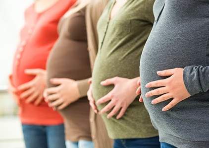 Денежно поощрять вставших вовремя на учет беременных предложили в РК для борьбы с материнской смертностью