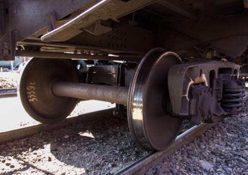 Три грузовых вагона с пиломатериалами сгорели на станции в Восточно-Казахстанской области