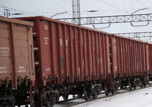 На станции Мерке в Казахстане сошли с рельсов 6 вагонов грузового состава, следовавшего в Бишкек