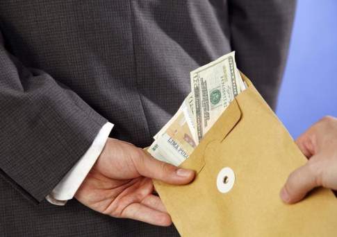 Более 400 коррупционеров приговорены к штрафам в Казахстане в 2017 году