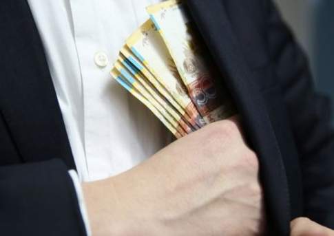 В Талдыкоргане судят бывшего заместителя акима по подозрению во взяточничестве