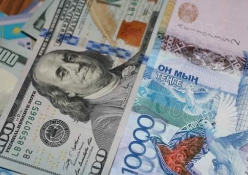Курс продажи доллара снизился в обменниках Астаны, Алматы и Шымкента