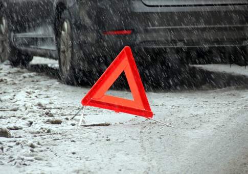 75 ДТП произошло в Алматы в условиях снегопада; есть пострадавшие