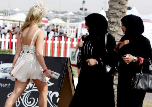 Власти Дубая выпустили новые инструкции для посетителей пляжей