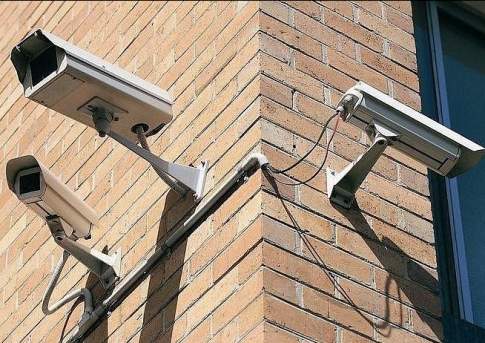 Школьные камеры видеонаблюдения хотят связать с полицейскими ЦОУ Казахстана