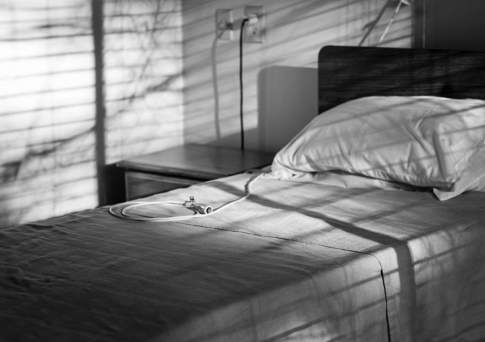 Скончался пострадавший от урагана в Усть-Каменогорске ветеран