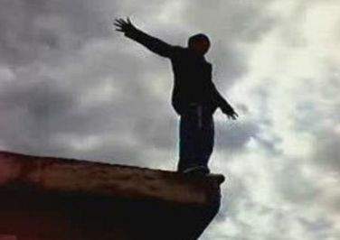 Погибшим при падении с высоты в Павлодаре оказался 16-летний подросток