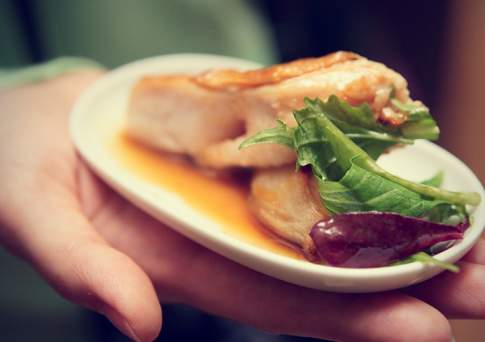 Кушать часто маленькими порциями на новый год посоветовал казахстанцам главный санврач