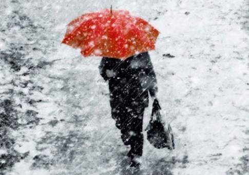 Дождь и снег ожидаются в Астане и Алматы в понедельник