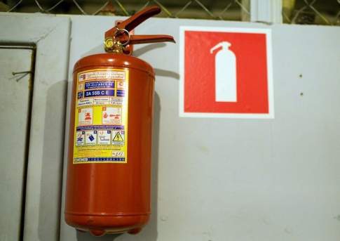 Существенные нарушения пожарной безопасности выявили в ТРЦ Байконура