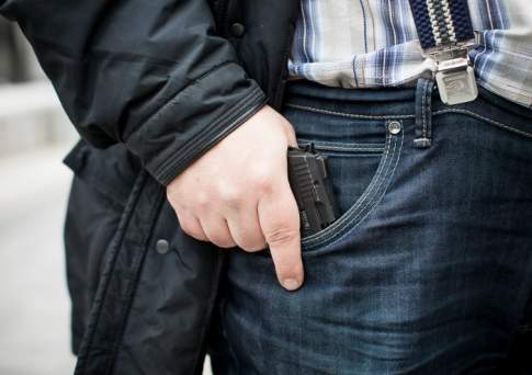 Конфликт из-за парковки стал причиной перестрелки в Павлодаре