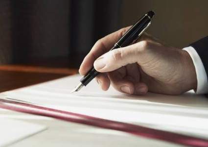 В составлении анонимок с жалобами на вышестоящие органы уличили сельского акима в Павлодарской области