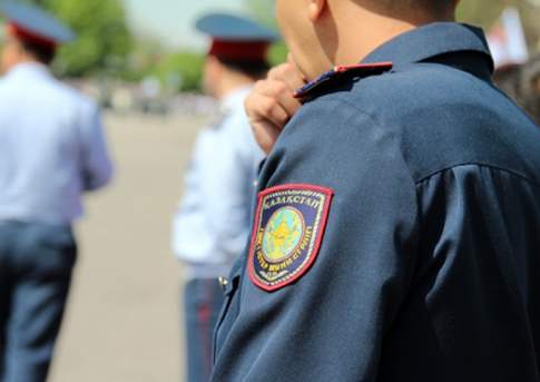 Казахстан продлил на месяц "желтый" уровень террористической опасности