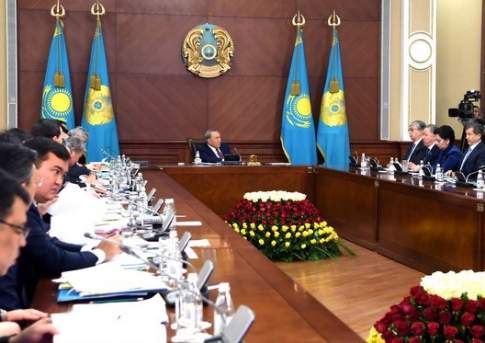 Назарбаев объяснил последние кадровые перестановки в Казахстане