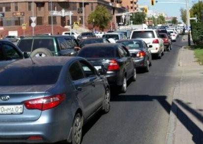 Аким Астаны наказал чиновников за пробки из-за работ на Кабанбай батыра