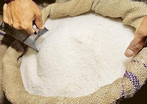 Подорожание белого сахара до 350 тенге за кг при отмене беспошлинного ввоза прогнозируют в Ассоциации кондитеров Казахстана