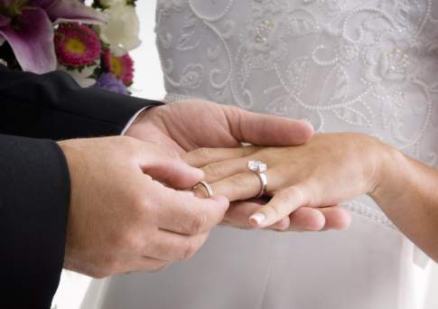 Генпрокурор предложил запрещать молодежи жениться без прохождения спецкурсов