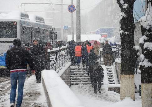 Снег и гололед прогнозируют синоптики 14 марта в Казахстане