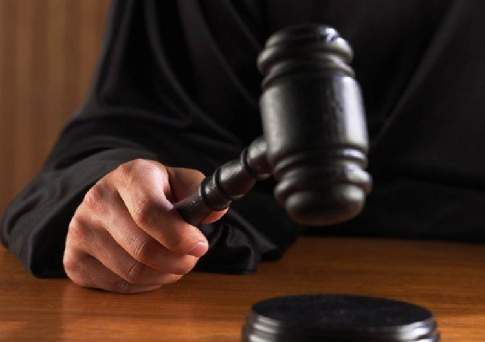 В Актау на 8 лет осуждена сотрудница областного перинатального центра за продажу новорожденных