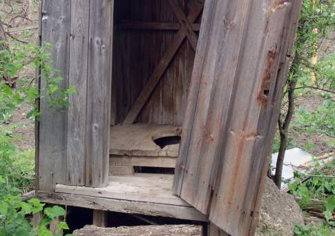 Пятилетний ребенок утонул в септике в Акмолинской области