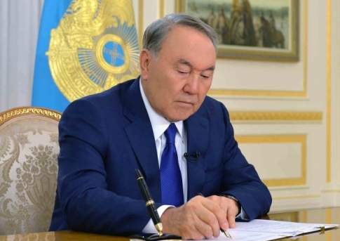 Назарбаев вывел экс-директора драмтеатра Билалова из состава комиссии по госпремии им. аль-Фараби