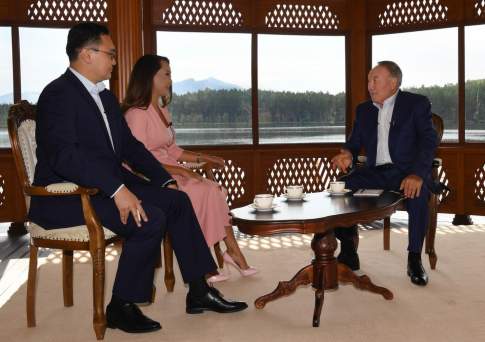 Назарбаев призвал министерства изучать достижения научно-технического прогресса во всем мире