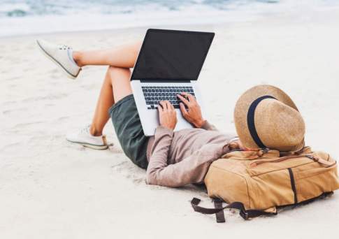 Обязывающий фрилансеров с 2019 года платить ЕСП закон принял парламент