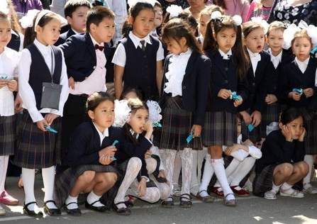 В предстоящем учебном году все столичные школы перейдут на единую школьную форму