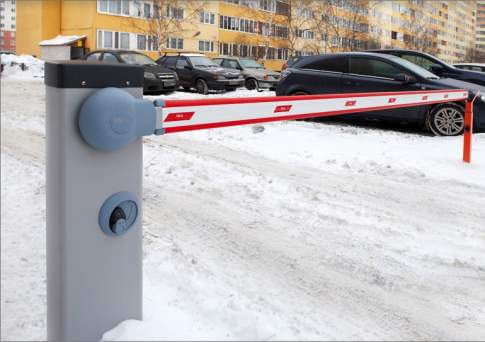 Запретить установку дворовых шлагбаумов на пульте управления планируют в Алматы