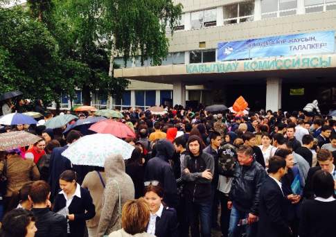 Один, совсем один...