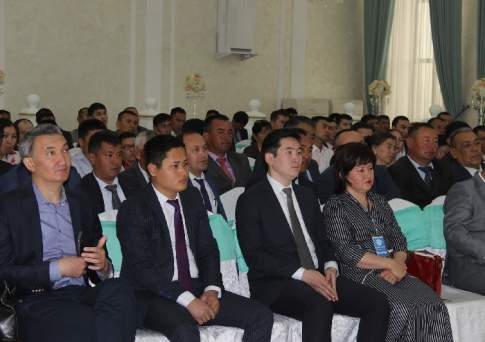 Учись, аким, а то замом будешь!