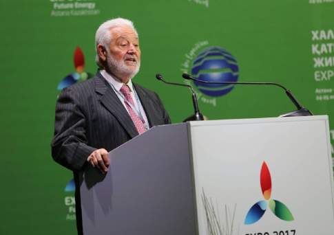 Других посмотрим, себя покажем