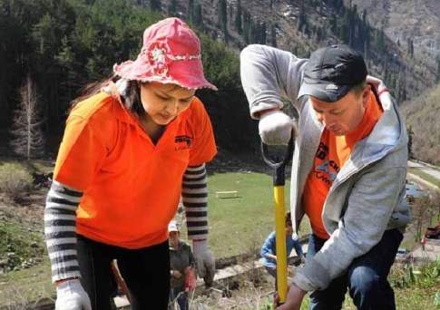 Алга, комсомол!