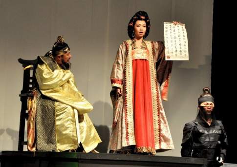 И боль, и слёзы, и любовь