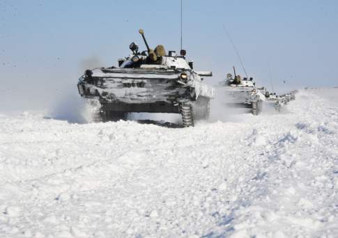 По полю танки грохотали