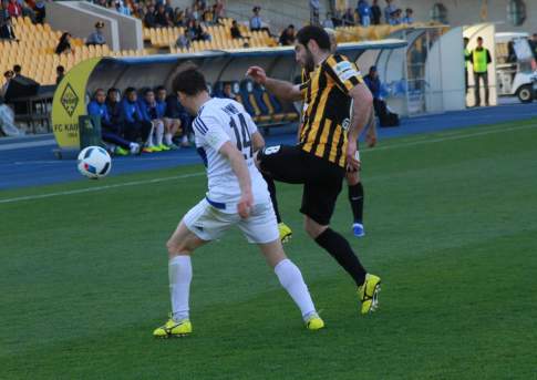 Война войной, голы - по расписанию