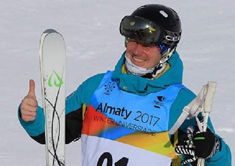 Бронзовый подиум