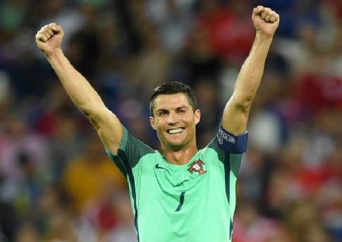 Финальное “танго” в Париже