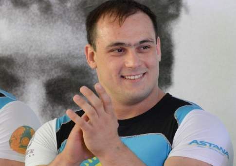 Ильин выходит на помост