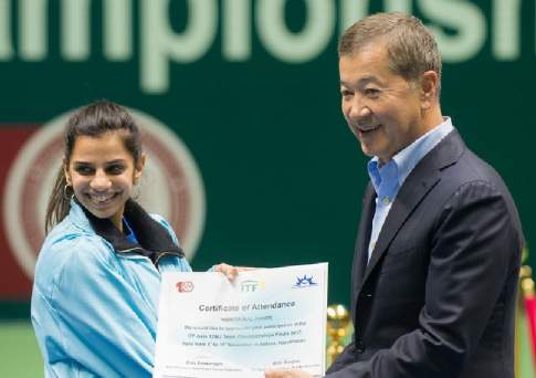 Сверкнули на корте