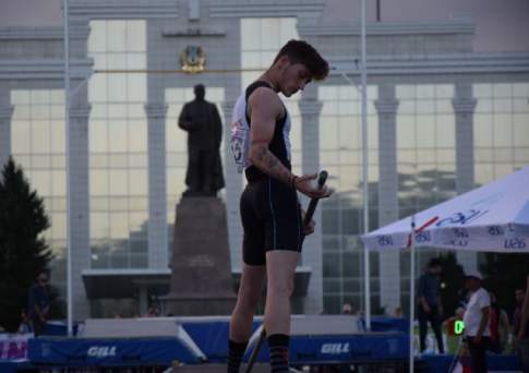 Попрыгали во славу Астаны