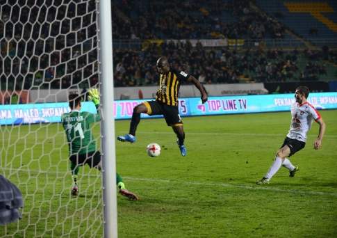 Спасайся, Каха!